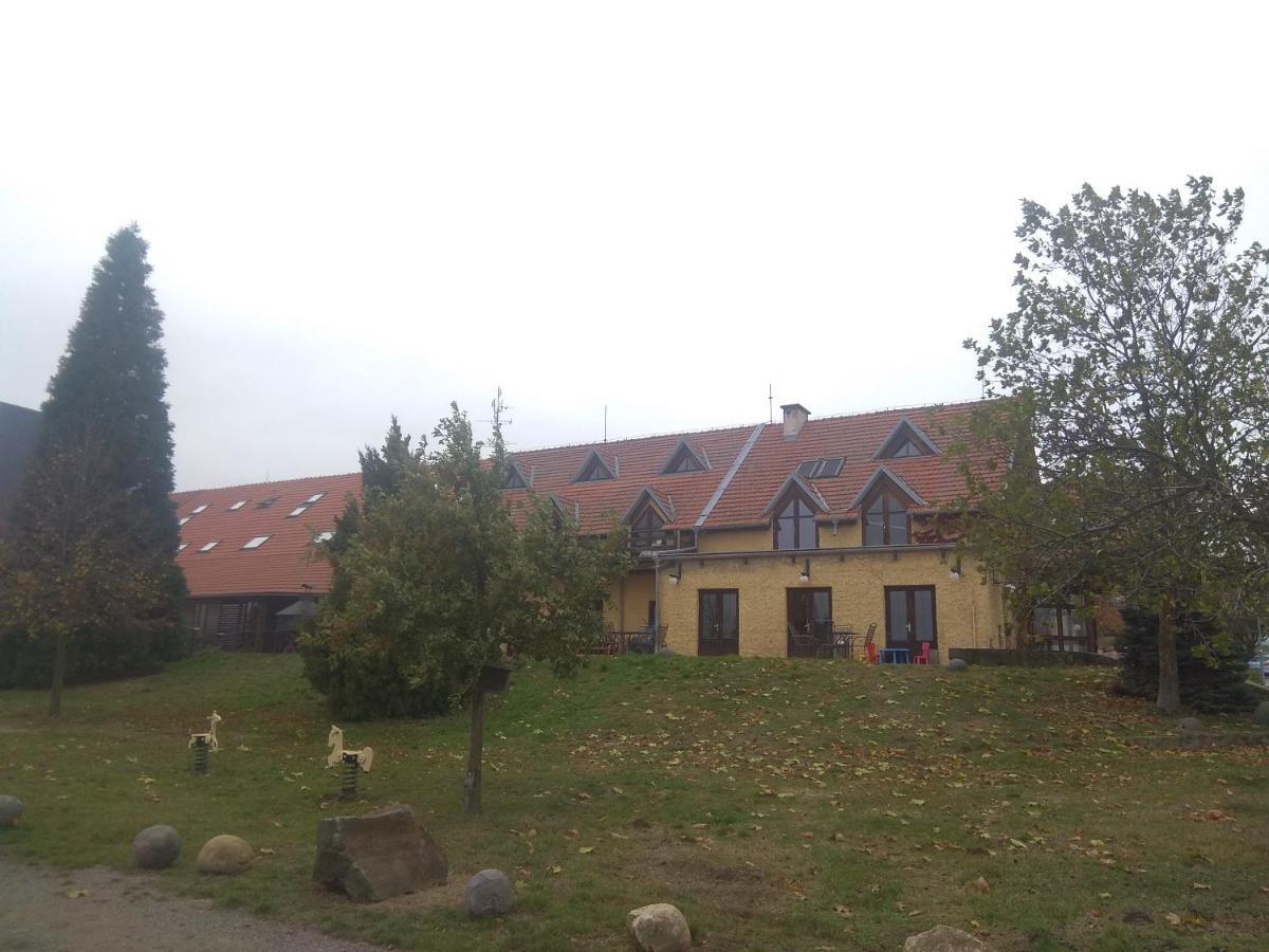 Statek Hotel
